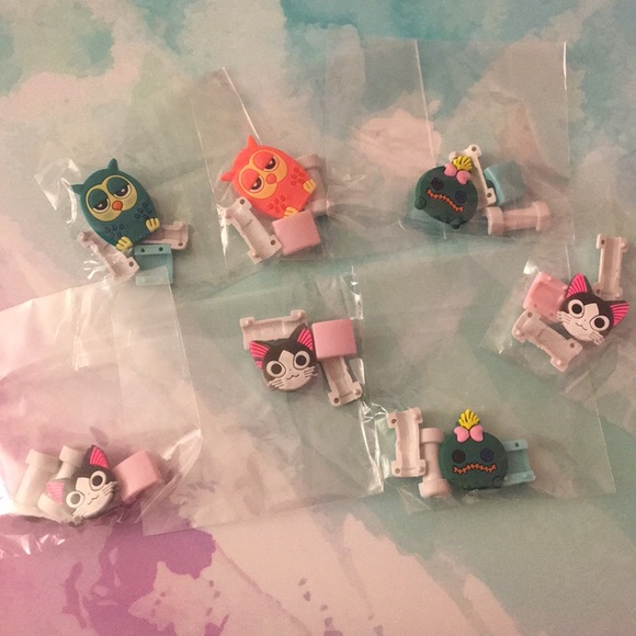 ALL LEFT FOR $3 Cartoon Cable Protector - Picture 3 of 4